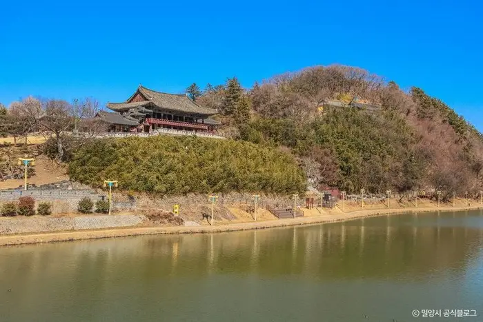 무봉사 · 관광지