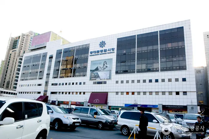 동대문종합시장 한복상가 · 쇼핑