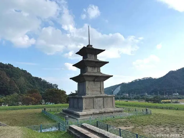 경주 감은사지 · 관광지