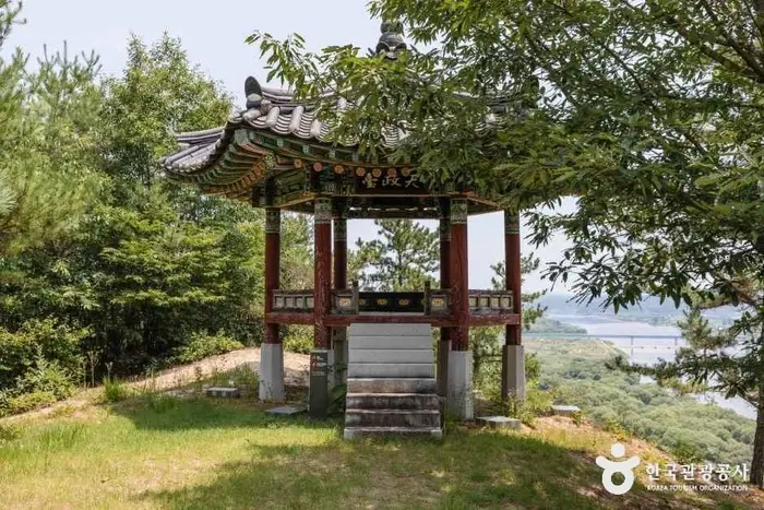 천정대 · 관광지