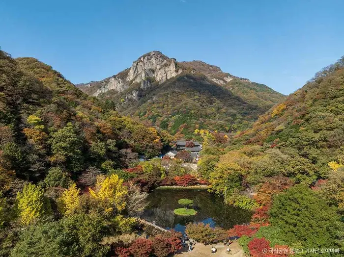 백암산(장성) · 관광지