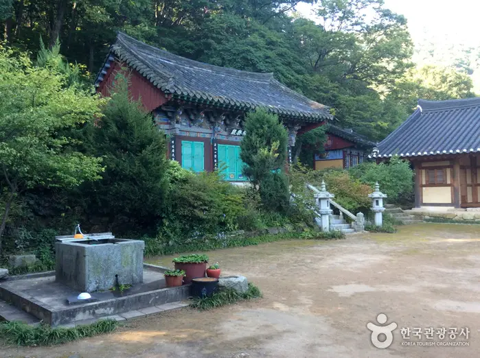 운암사(문경) · 관광지