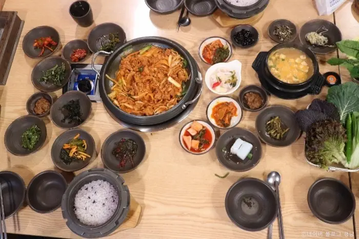 미식 쌈밥 · 음식점