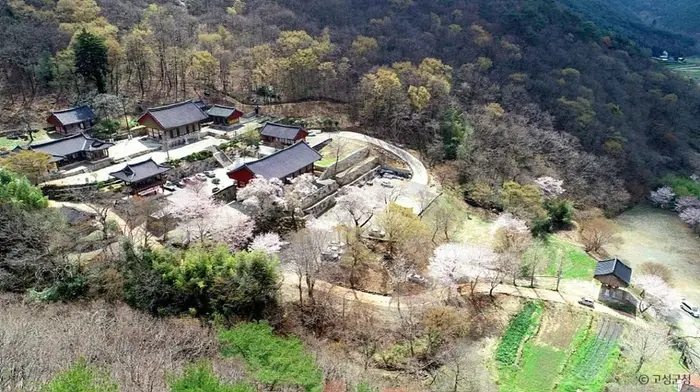 운흥사(경남) · 관광지
