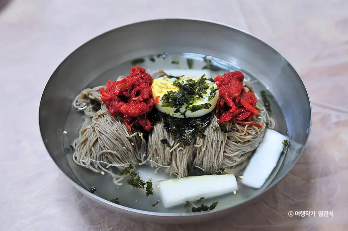백촌막국수 · 음식점
