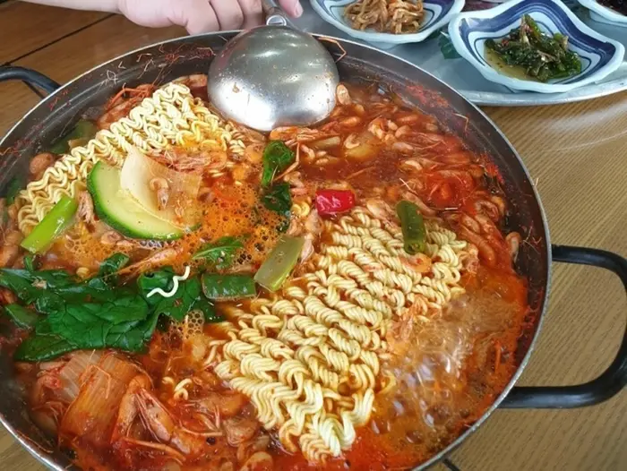 신풍매운탕 · 음식점
