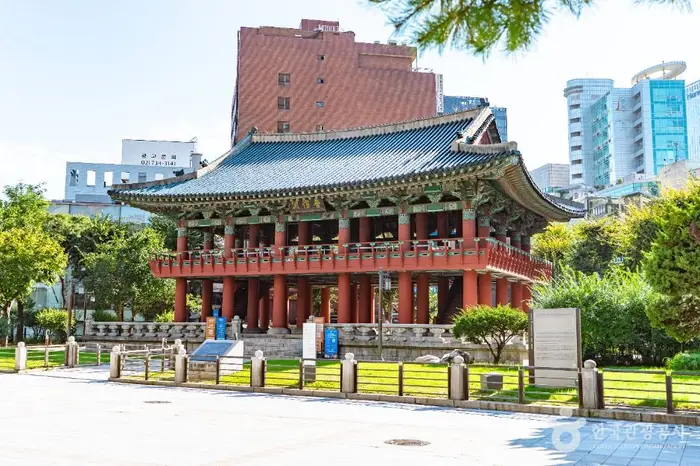 보신각터 · 관광지
