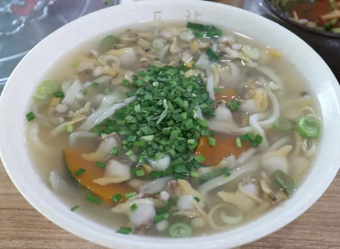 포도밭할머니칼국수 대부도본점 · 음식점