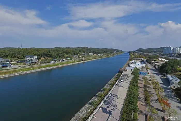 경인 아라뱃길 · 관광지