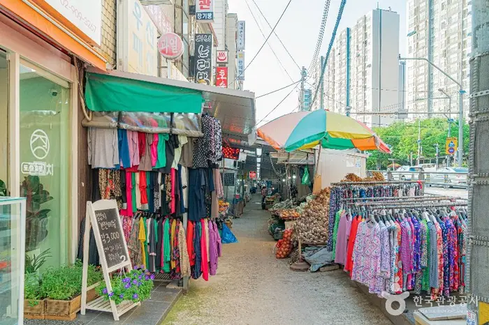 밤나무골시장 · 쇼핑
