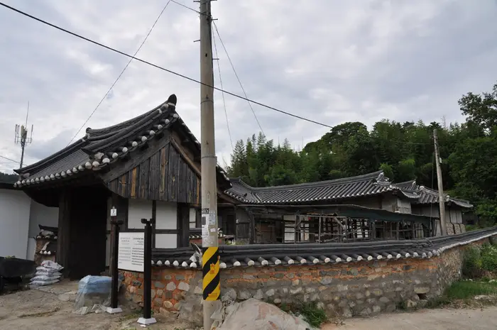 산청 대포리 민씨고가 · 관광지