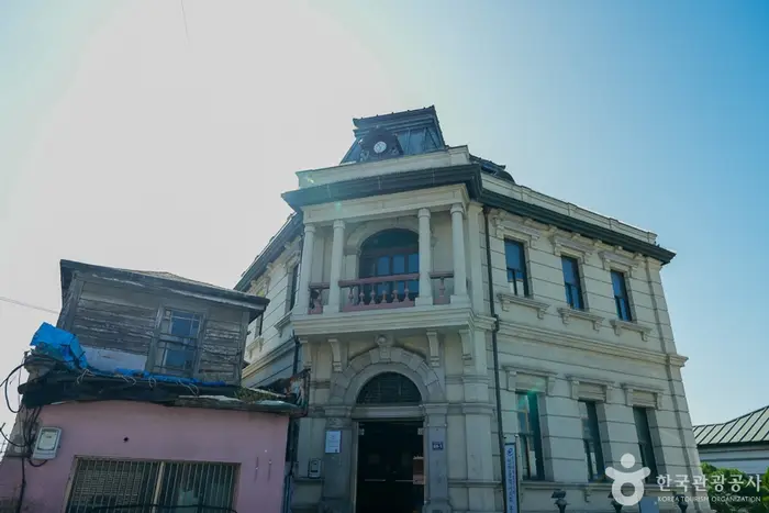 (구)인천일본제58은행지점 · 관광지