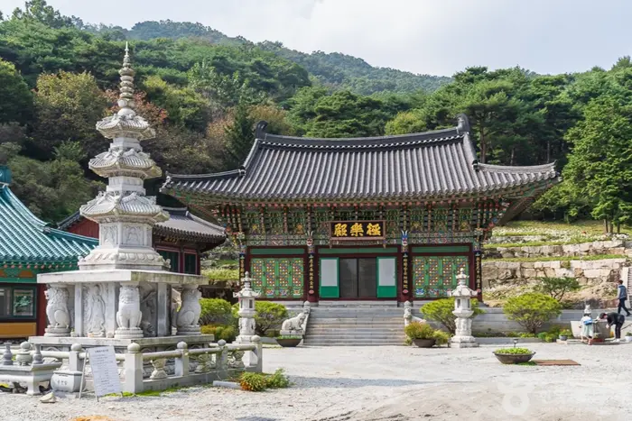 미타사(음성) · 관광지