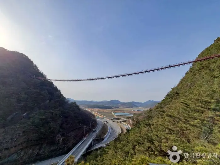 순창군 채계산 출렁다리 · 관광지