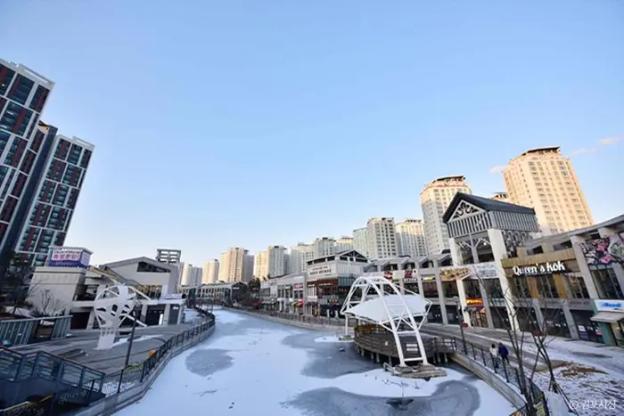 라베니체 마치에비뉴 · 관광지