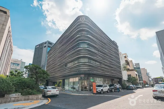 플랫폼엘 · 문화시설