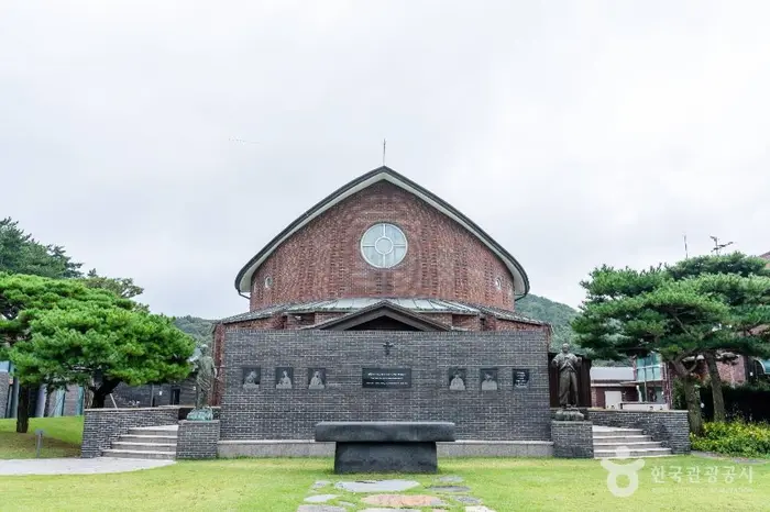 순교성지 갈매못 · 관광지