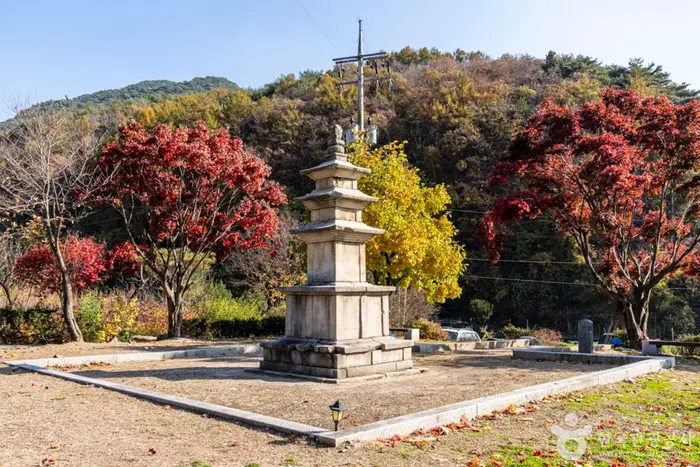 단양 향산리 삼층석탑 · 관광지