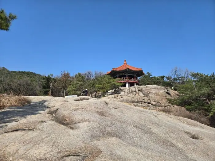 아차산 고구려정 · 관광지
