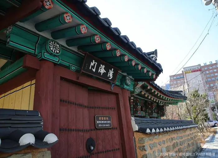 창원 월영대 · 관광지