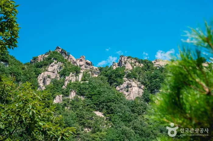 황매산 모산재 · 관광지
