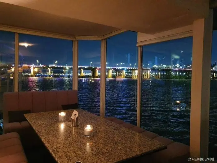 오엔(ON) · 음식점