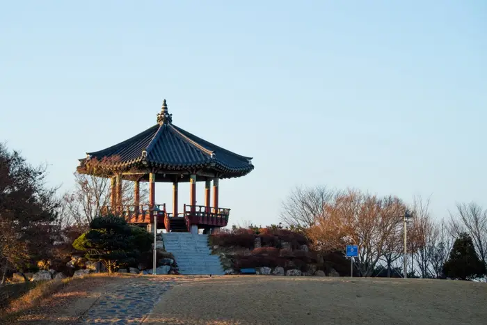 석문각 · 관광지