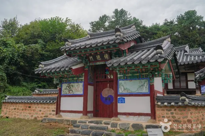 용암사(장수) · 관광지