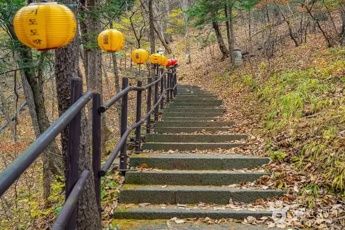월정사 적멸보궁 · 관광지