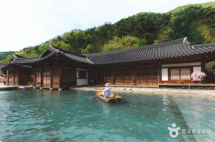 소양한옥티롤 · 음식점
