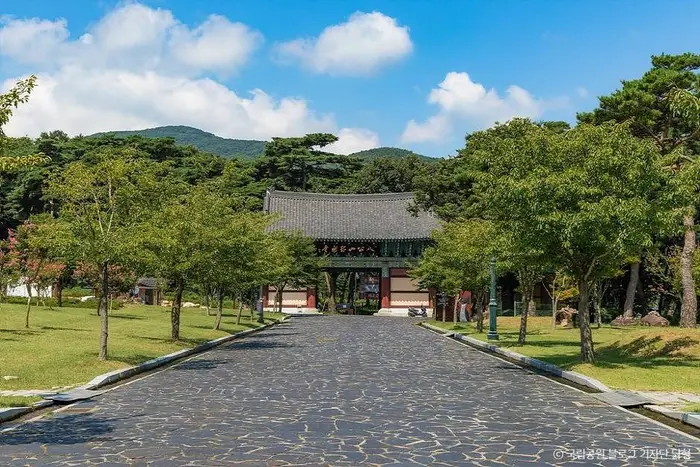 팔공산국립공원(은해사지구) · 관광지