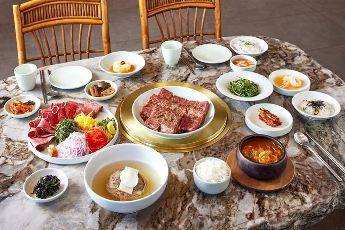 삼원가든 · 음식점