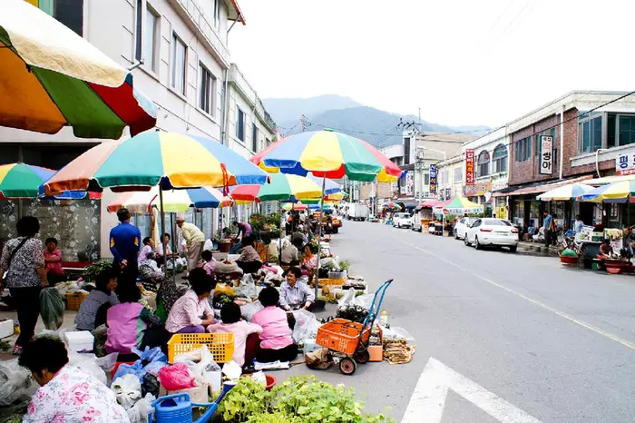 덕산마을오일장 · 쇼핑