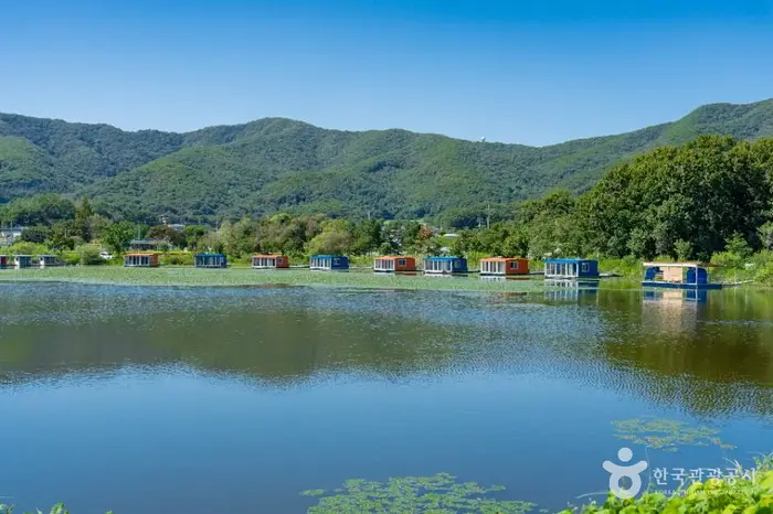용담저수지 · 관광지