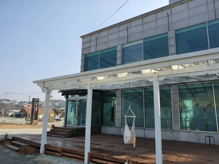 바보 카페 · 음식점