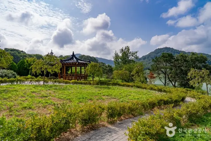 요산공원 · 관광지