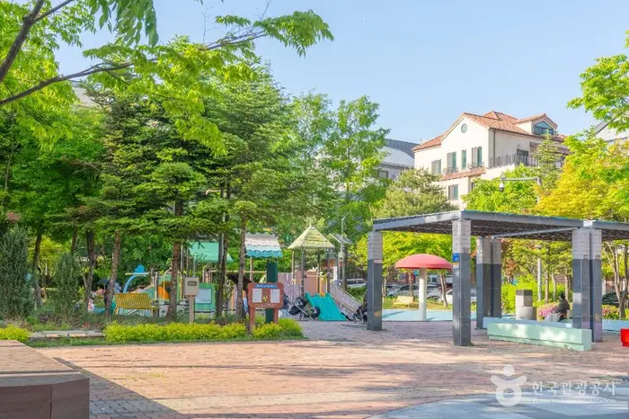 물봉선어린이공원 · 관광지