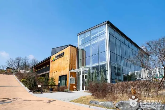 초안산가드닝센터 · 문화시설