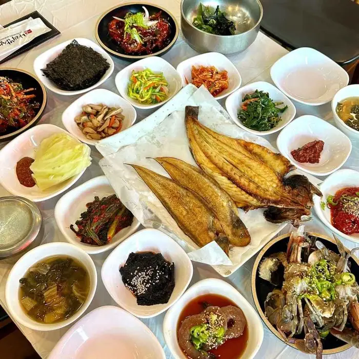 나래밥상 · 음식점