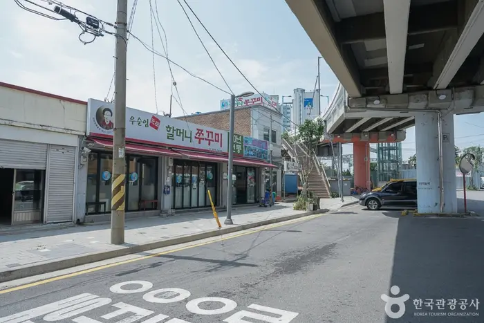 만석동 주꾸미거리 · 관광지