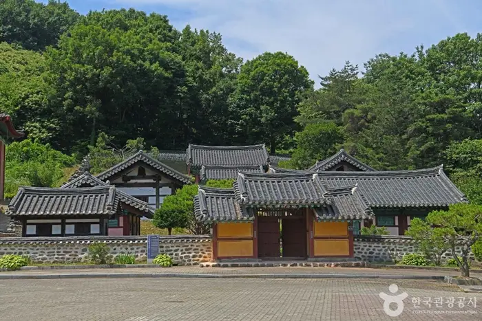 용문서원 · 관광지