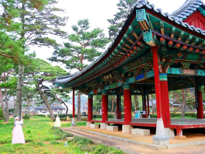 한복입고 유유자적 (주식회사고영) · 관광지