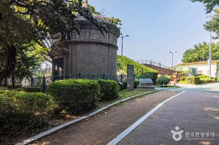 송현배수지제수변실 · 관광지