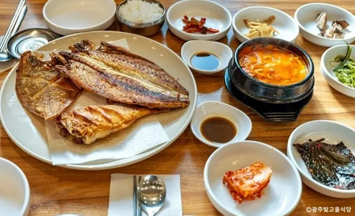 광주빛고을식당 · 음식점