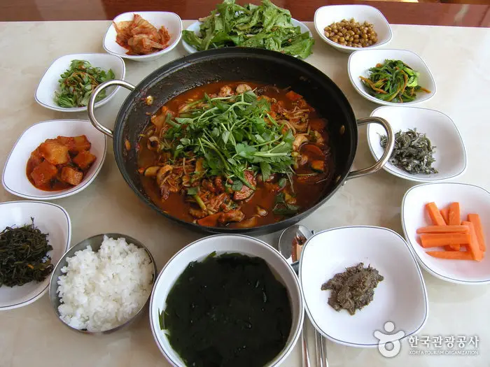 마량포구칠구지횟집 · 음식점
