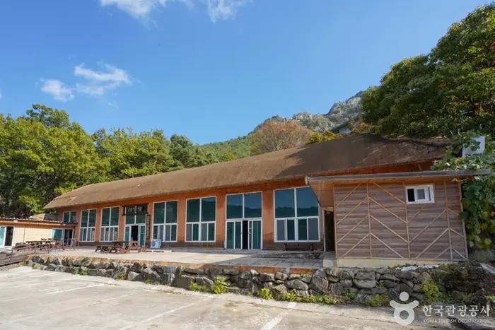 합천호 관광농원수련원 · 관광지