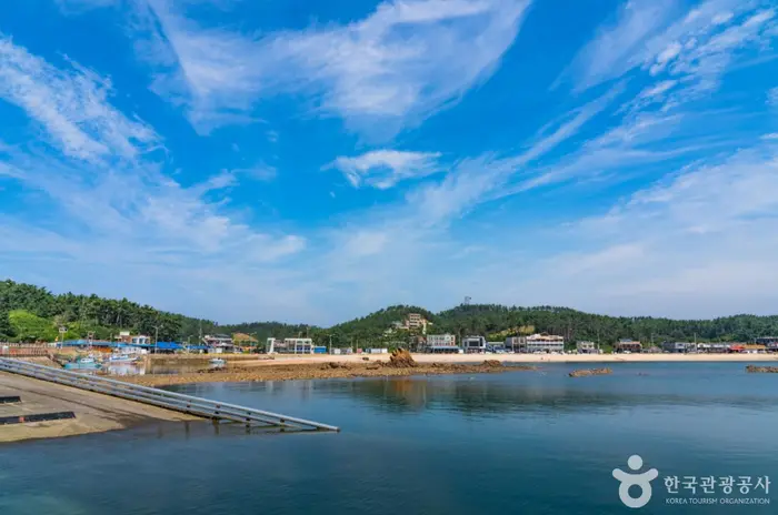 어은돌항 · 관광지
