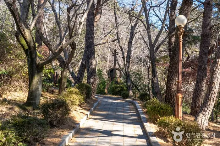 장복산조각공원 · 관광지