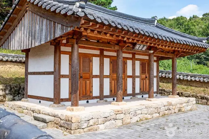 기천서원 · 관광지