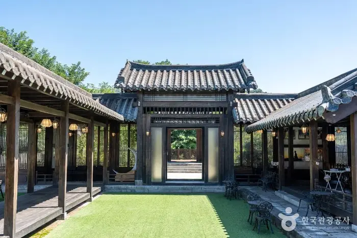 오산 드라마세트장 · 관광지